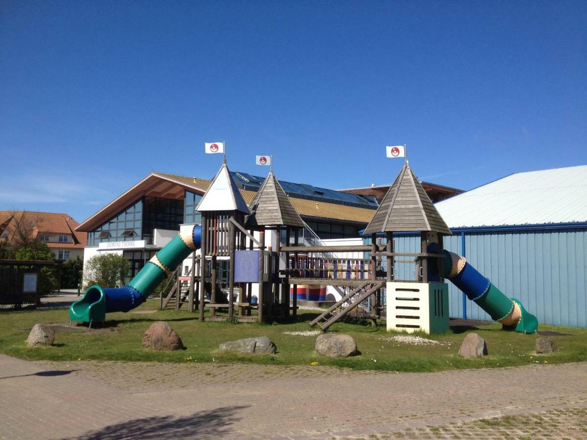 Ferienwohnung "Kranich" Im Ferien-Resort Ruegen Sagard Bagian luar foto